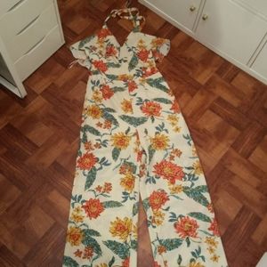 *BUY 2 GET 1 FREE* NWT Floral Halter Top Jumpsuit